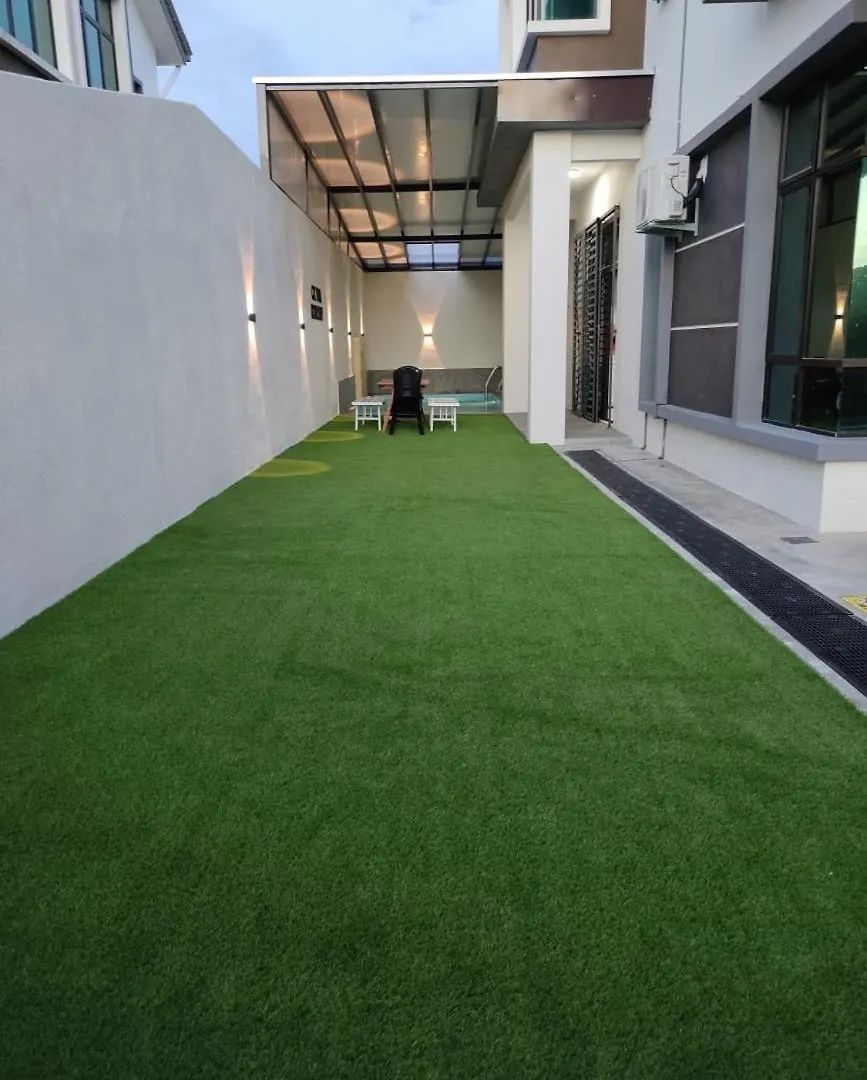 別荘 Cik Yam Homestay Pool, Melaka L For Malay Only