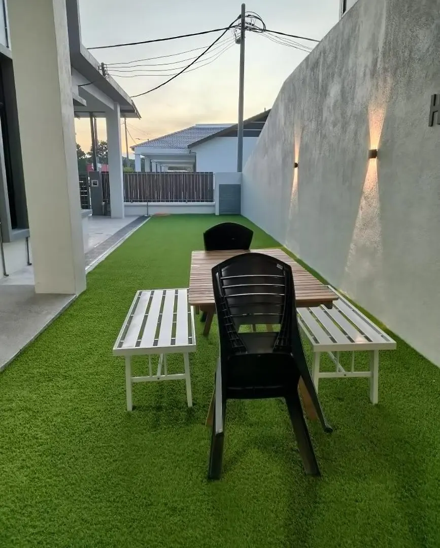 Cik Yam Homestay Pool, Melaka L For Malay Only Holiday home